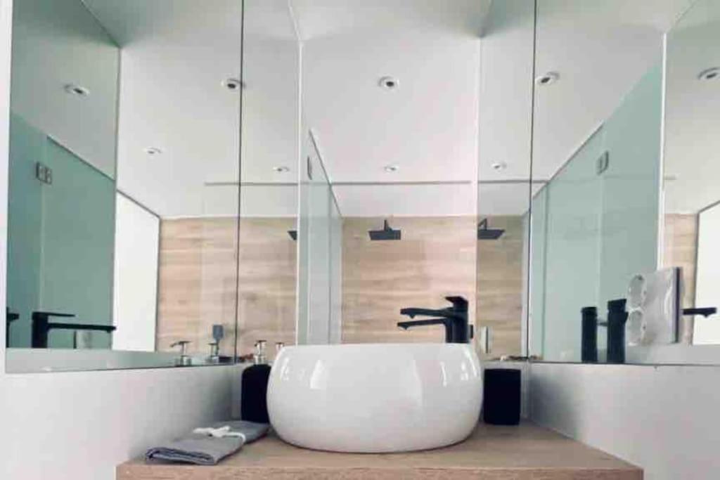 Unique Nyc Style Loft In The Heart Of Madrid Leilighet Eksteriør bilde
